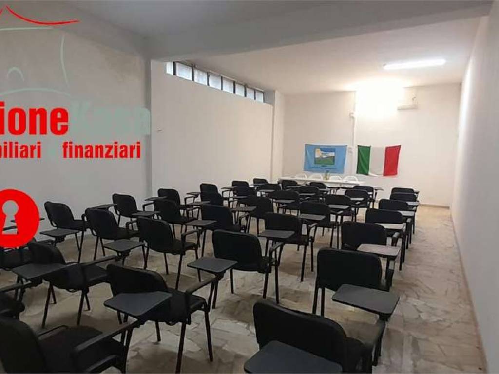 ufficio in affitto a San Felice a Cancello in zona Cancello