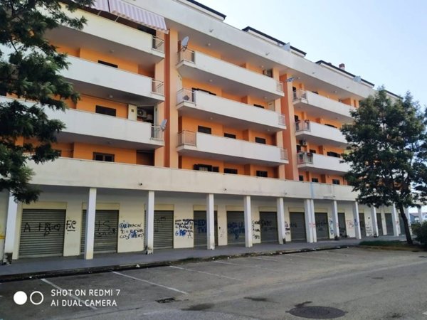 negozio in affitto a San Marcellino