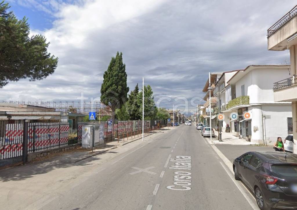 locale di sgombero in affitto a San Marcellino