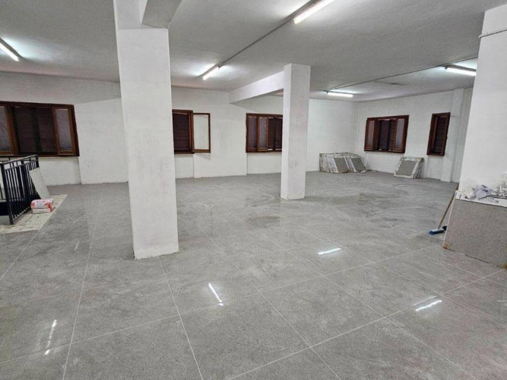negozio in affitto a San Nicola la Strada