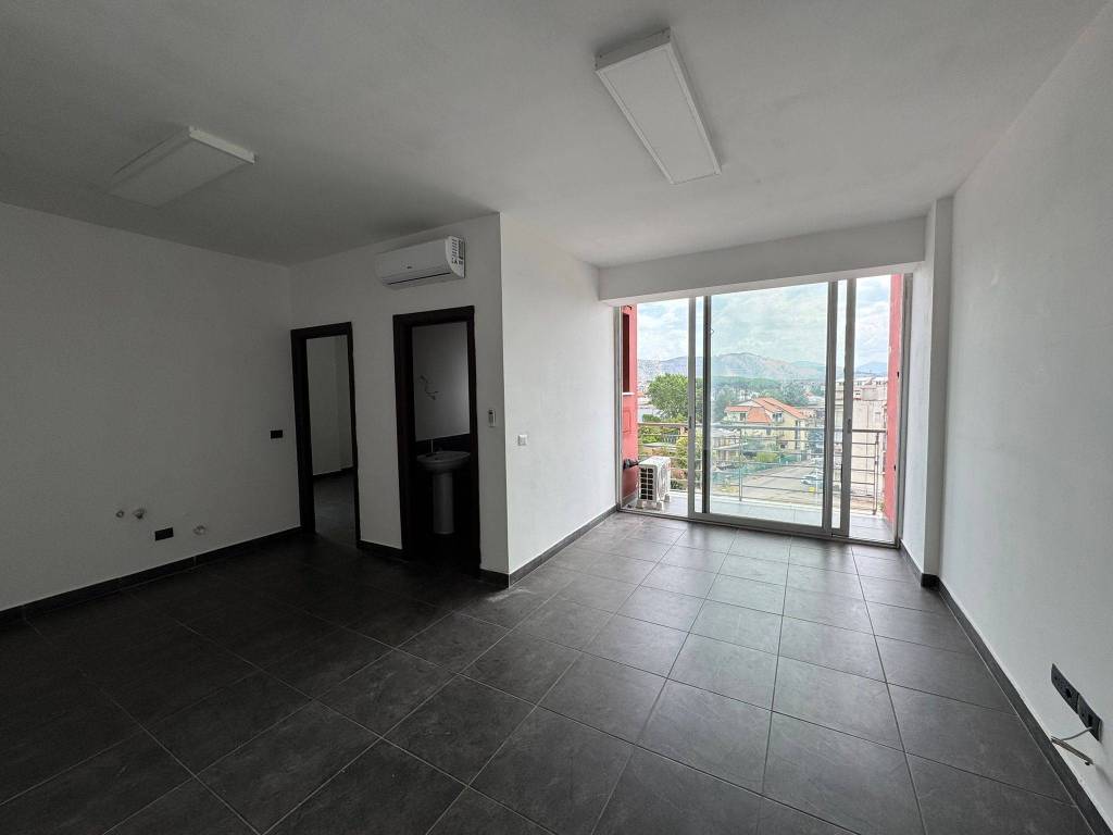 ufficio in affitto a San Nicola la Strada