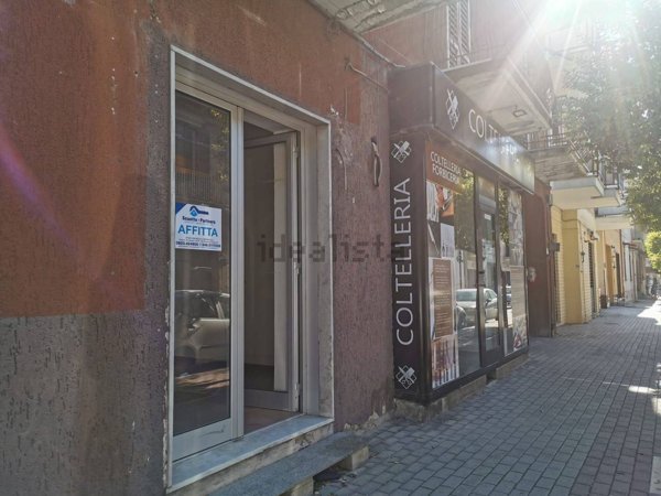 locale commerciale in affitto a San Nicola la Strada