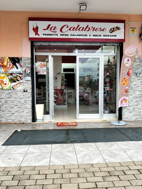 negozio in affitto a San Nicola la Strada