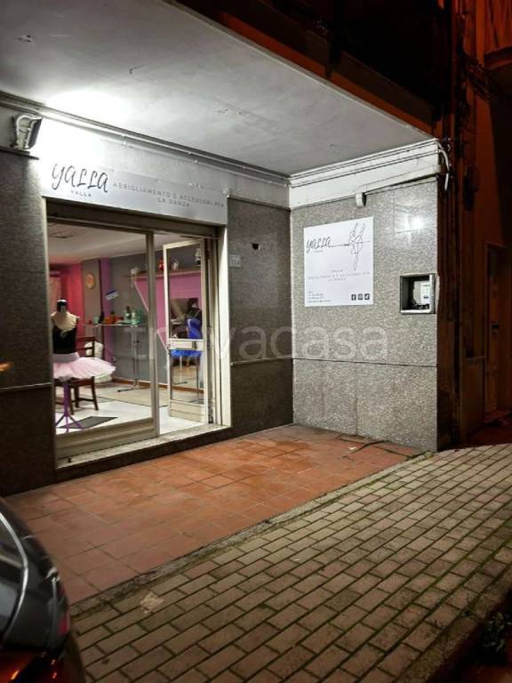 negozio in affitto a San Nicola la Strada