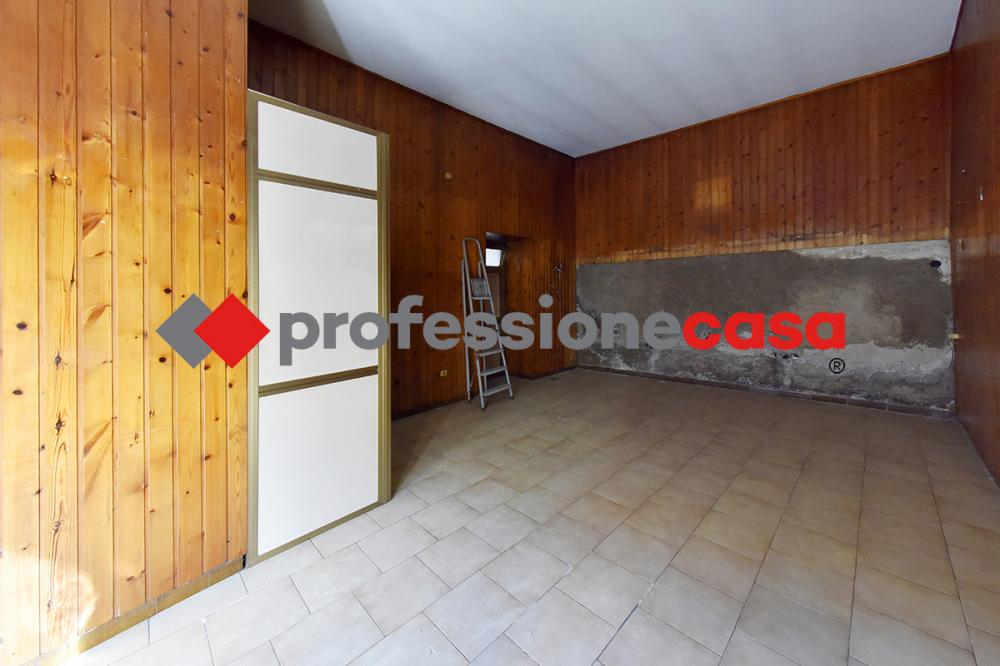 negozio in affitto a San Nicola la Strada