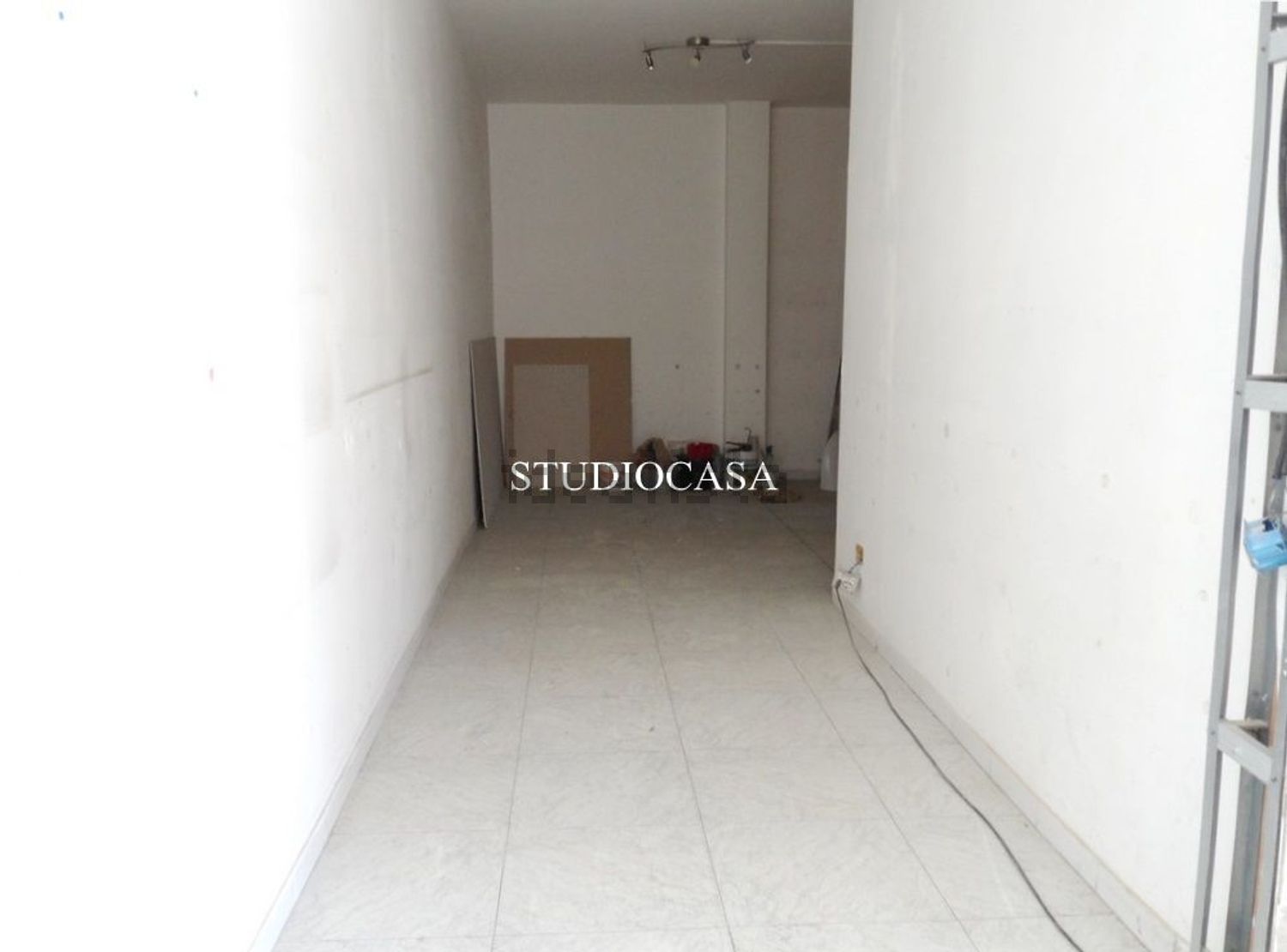 locale commerciale in affitto a San Nicola la Strada