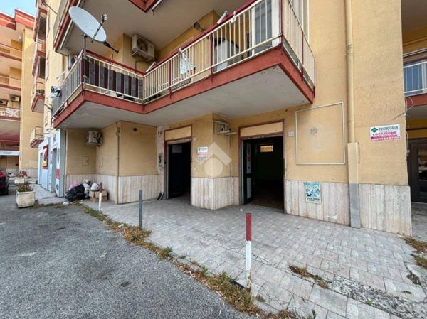 negozio in affitto a San Nicola la Strada