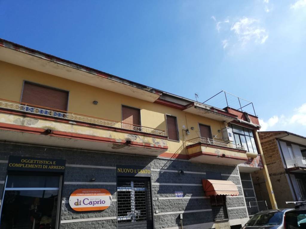 negozio in affitto a San Prisco
