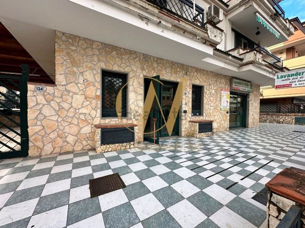 locale commerciale in affitto a San Prisco
