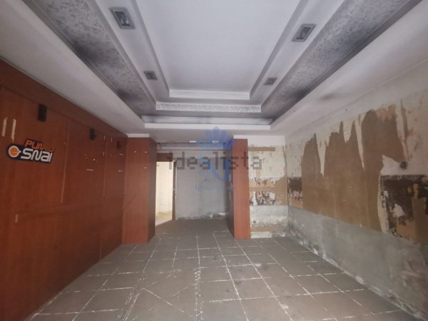 locale commerciale in affitto a San Prisco