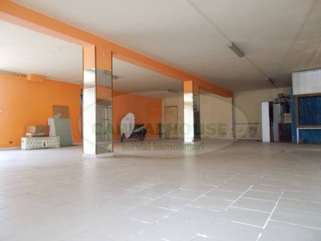 locale commerciale in affitto a San Prisco