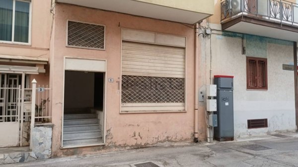 locale commerciale in affitto a San Prisco