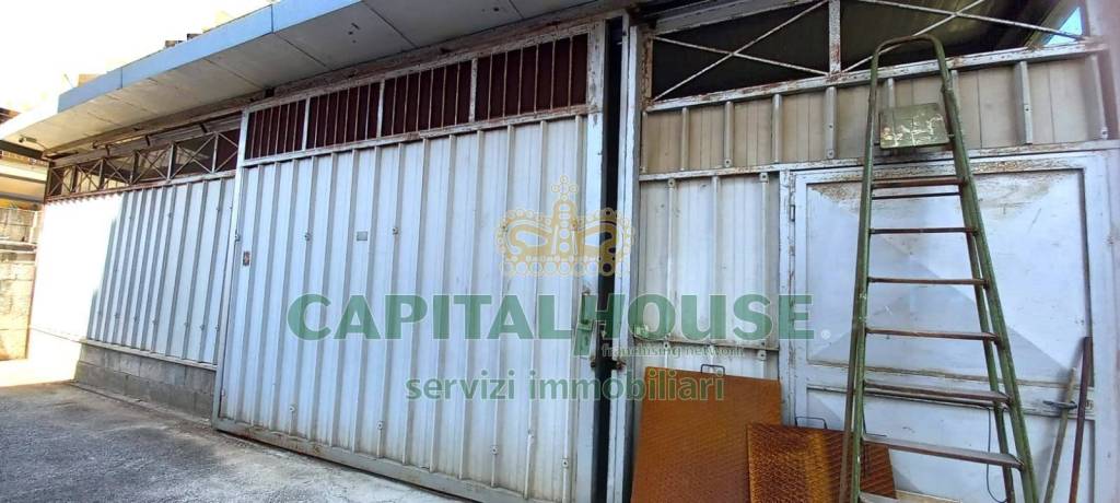 locale commerciale in affitto a San Prisco