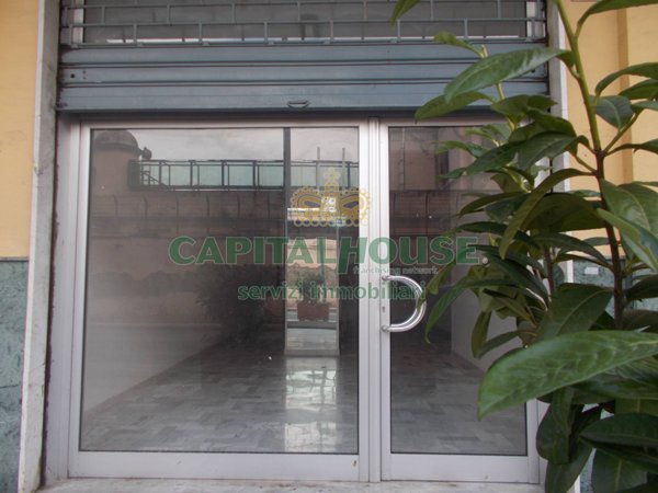 locale commerciale in affitto a Santa Maria Capua Vetere
