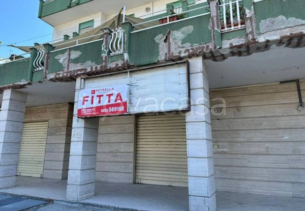 negozio in affitto a Santa Maria Capua Vetere