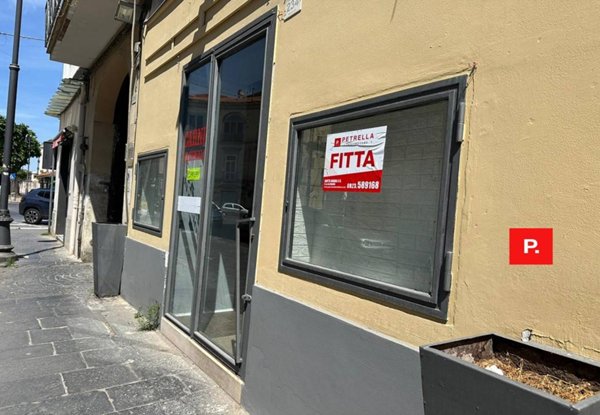 locale commerciale in affitto a Santa Maria Capua Vetere