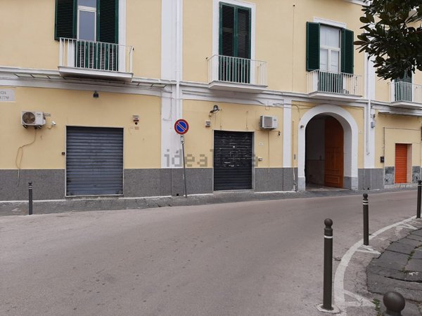 locale commerciale in affitto a Santa Maria Capua Vetere