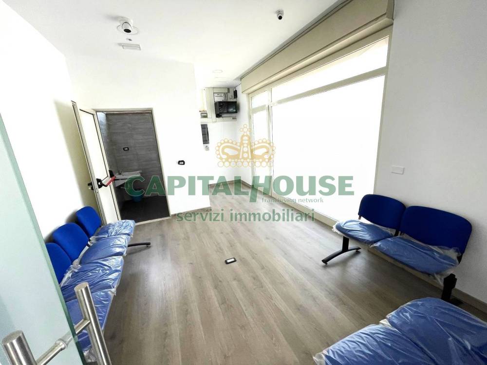 locale commerciale in affitto a Santa Maria Capua Vetere