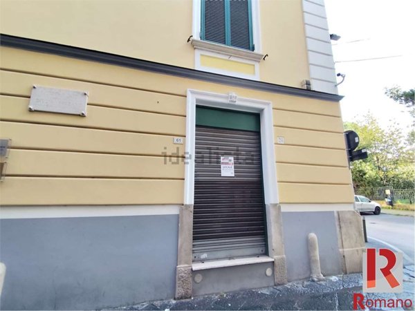 locale commerciale in affitto a Santa Maria Capua Vetere
