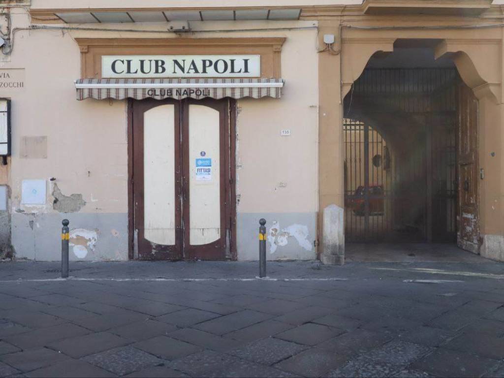 negozio in affitto a Santa Maria Capua Vetere