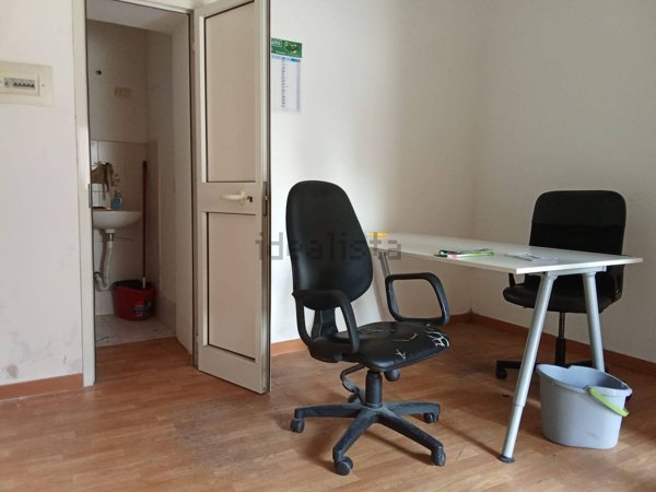 locale commerciale in affitto a Santa Maria Capua Vetere