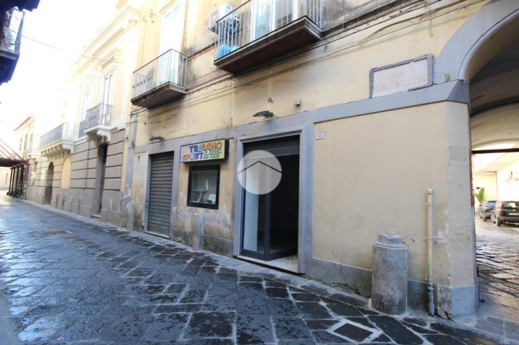 locale commerciale in affitto a Santa Maria Capua Vetere