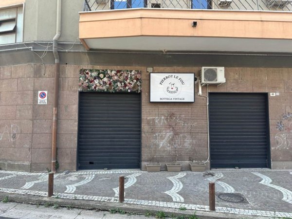 negozio in affitto a Santa Maria Capua Vetere