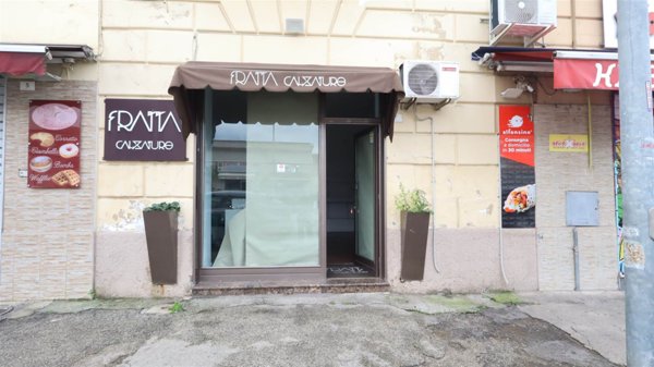 negozio in affitto a Santa Maria Capua Vetere