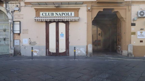 negozio in affitto a Santa Maria Capua Vetere