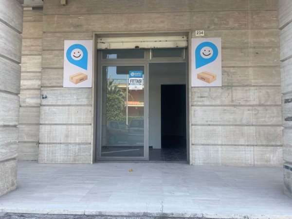 negozio in affitto a Santa Maria Capua Vetere