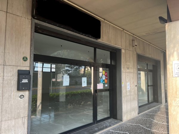 locale commerciale in affitto a Santa Maria Capua Vetere
