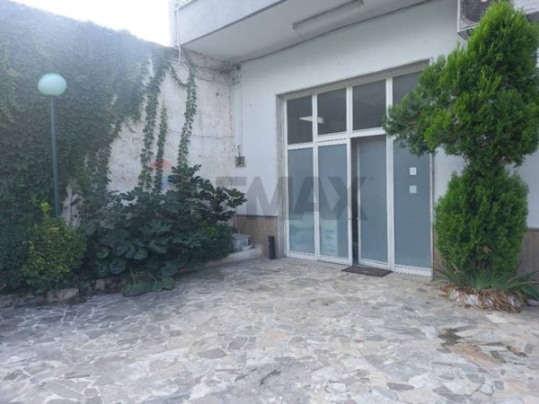 negozio in affitto a Santa Maria Capua Vetere