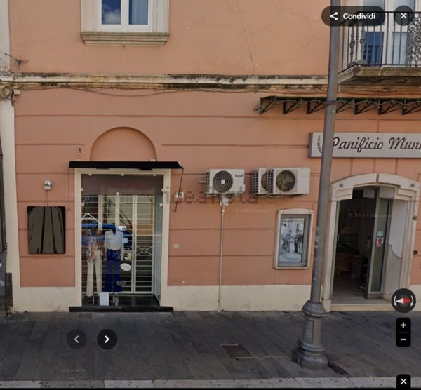 locale commerciale in affitto a Santa Maria Capua Vetere