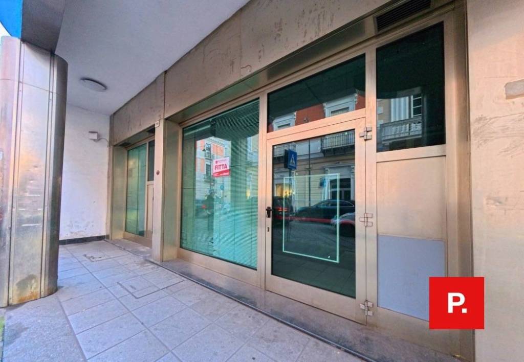 negozio in affitto a Santa Maria Capua Vetere