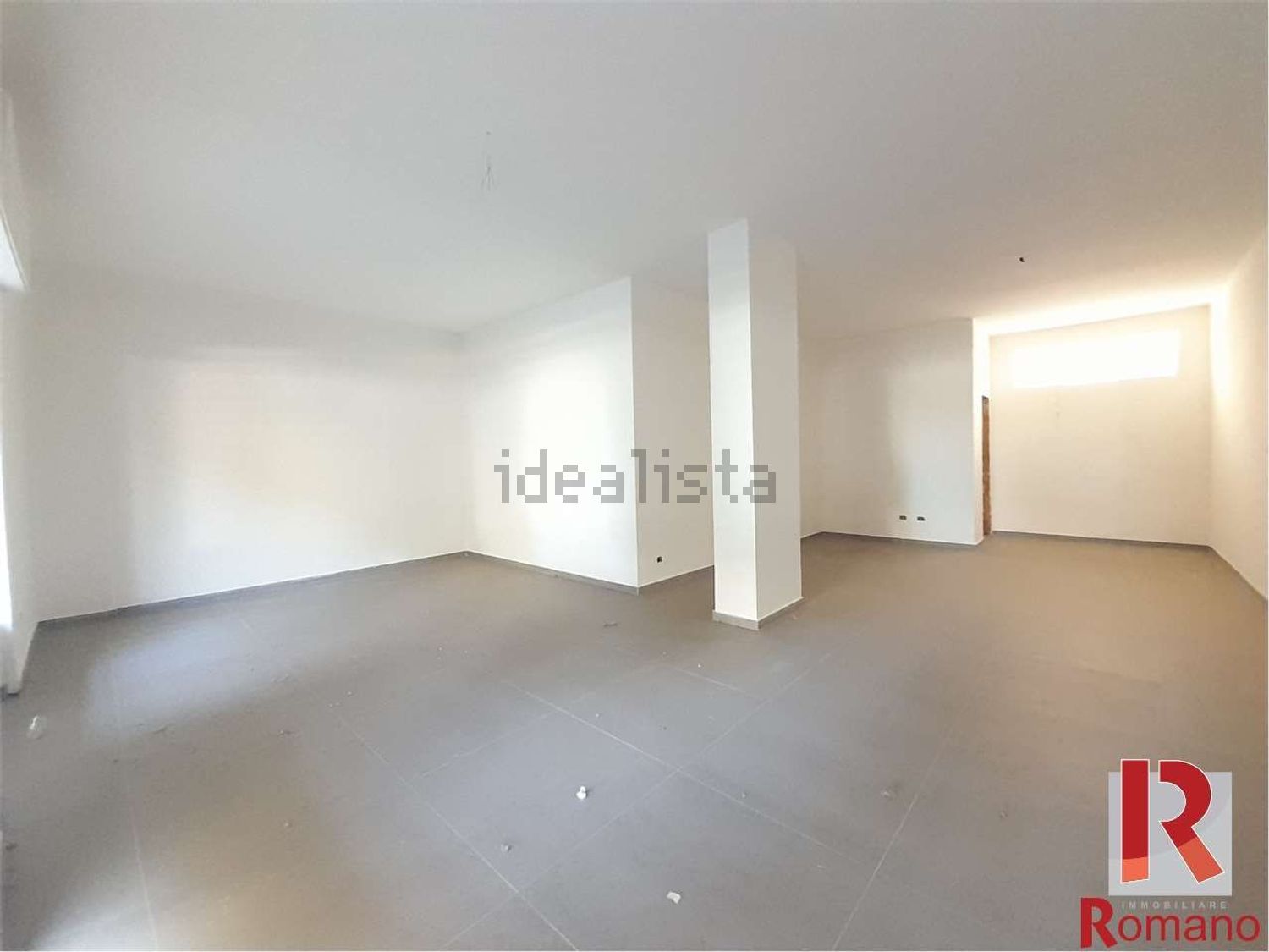 locale commerciale in affitto a Santa Maria Capua Vetere