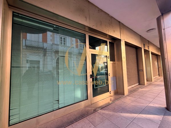 negozio in affitto a Santa Maria Capua Vetere