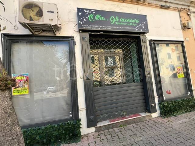 negozio in affitto a Santa Maria Capua Vetere