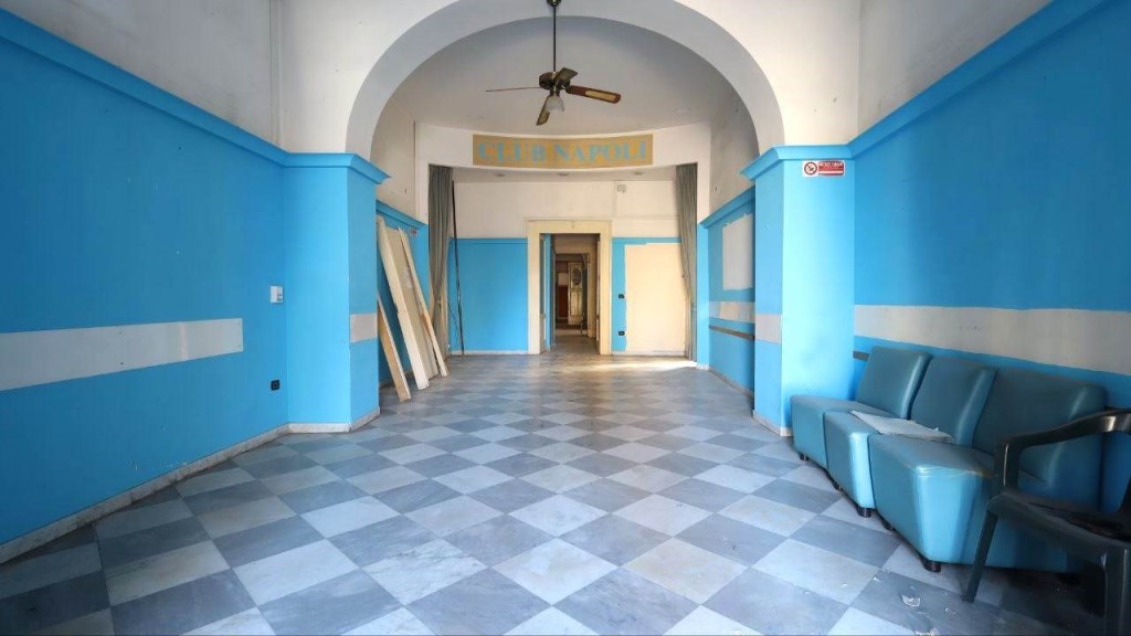 negozio in affitto a Santa Maria Capua Vetere