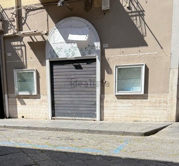 locale commerciale in affitto a Santa Maria Capua Vetere