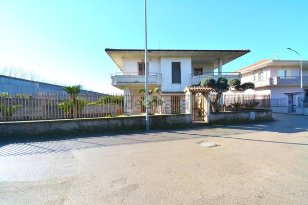 casa indipendente a Santa Maria Capua Vetere in zona Sant'Andrea dei Lagni