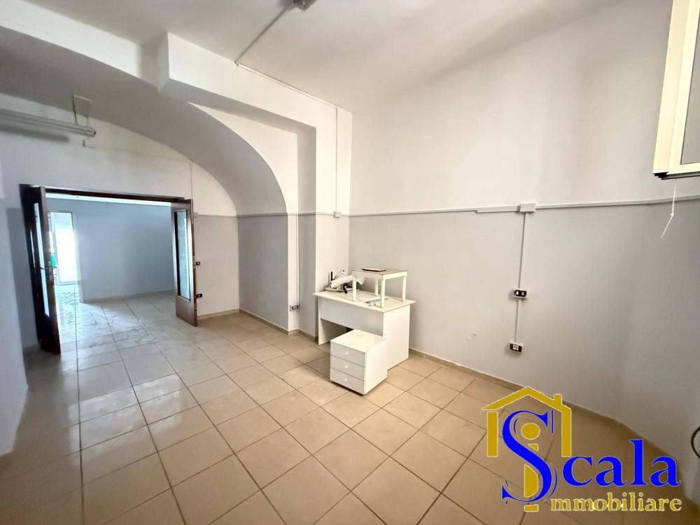 locale commerciale in affitto a San Tammaro
