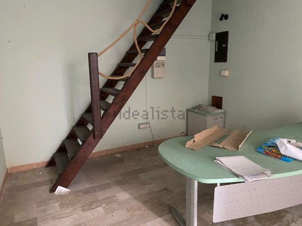 locale commerciale in affitto a Sessa Aurunca