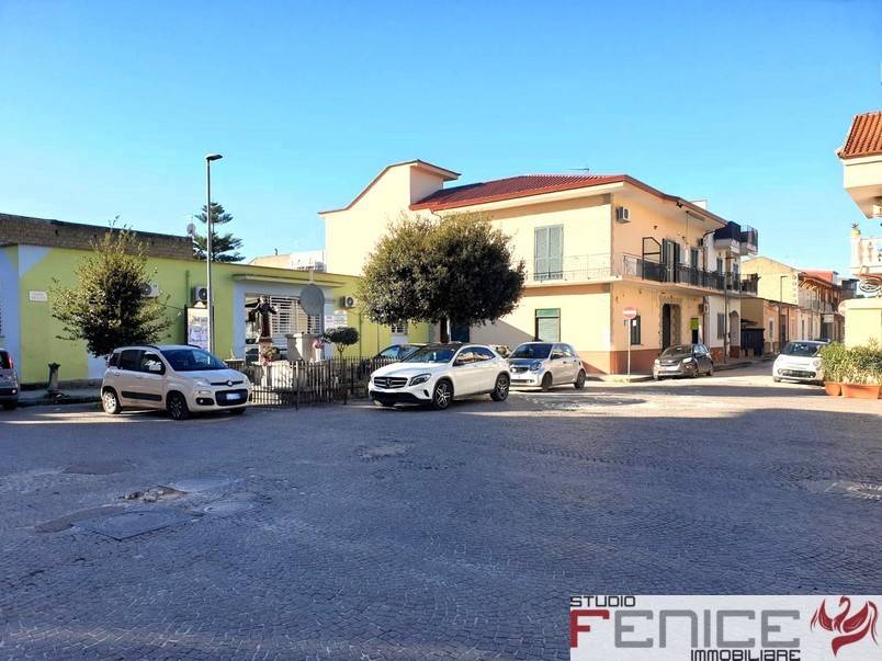 negozio in affitto a Teverola