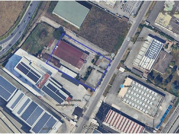 locale commerciale in affitto a Teverola
