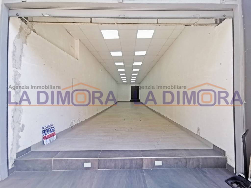 negozio in affitto a Teverola