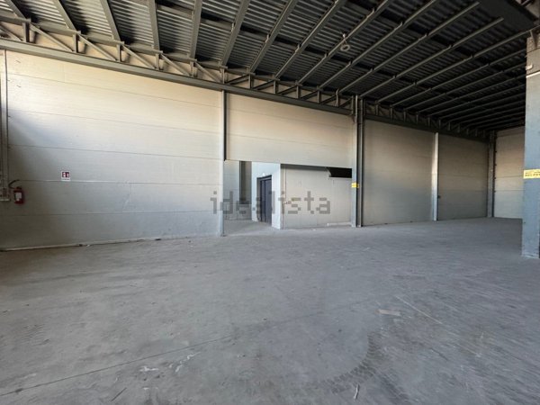 capannone in affitto a Teverola