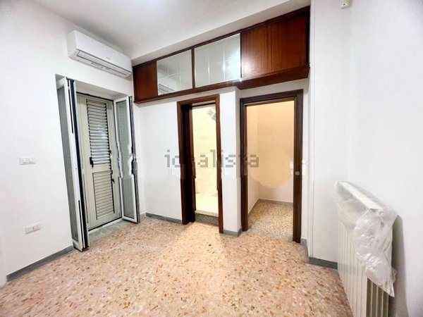 ufficio in affitto a Teverola