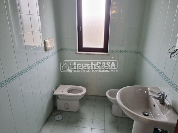 ufficio in affitto a Teverola