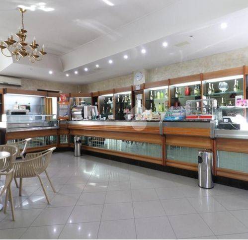 negozio in affitto a Teverola