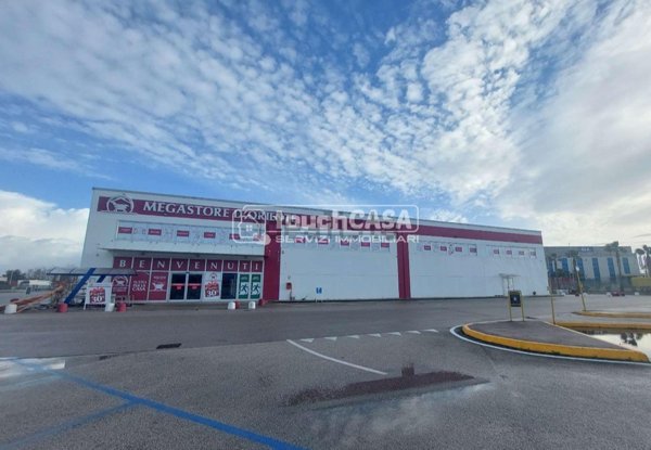 capannone in affitto a Teverola